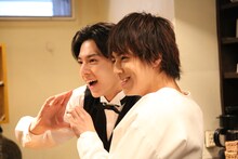 手前からタカシ、ユースケ。