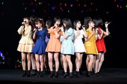 モーニング娘。'17「モーニング娘。誕生20周年記念コンサートツアー2017秋～We are MORNING MUSUME。～工藤遥卒業スペシャル」東京・日本武道館公演の様子。