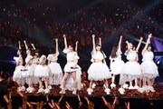 モーニング娘。'17「モーニング娘。誕生20周年記念コンサートツアー2017秋～We are MORNING MUSUME。～工藤遥卒業スペシャル」東京・日本武道館公演の様子。