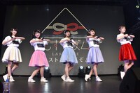 むすびズム。左から今井マイ、山田なみ、木村ミサ、宮島るりか、椎名エル。