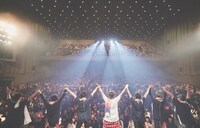 天月-あまつき-「やりたい放題ホールツアー Winter2017～2018」初日公演の様子。（Photo by Tatsuya Kawasaki）