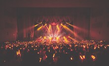 天月-あまつき-「やりたい放題ホールツアー Winter2017～2018」初日公演の様子。（Photo by Tatsuya Kawasaki）