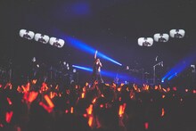 天月-あまつき-「やりたい放題ホールツアー Winter2017～2018」初日公演の様子。（Photo by Tatsuya Kawasaki）