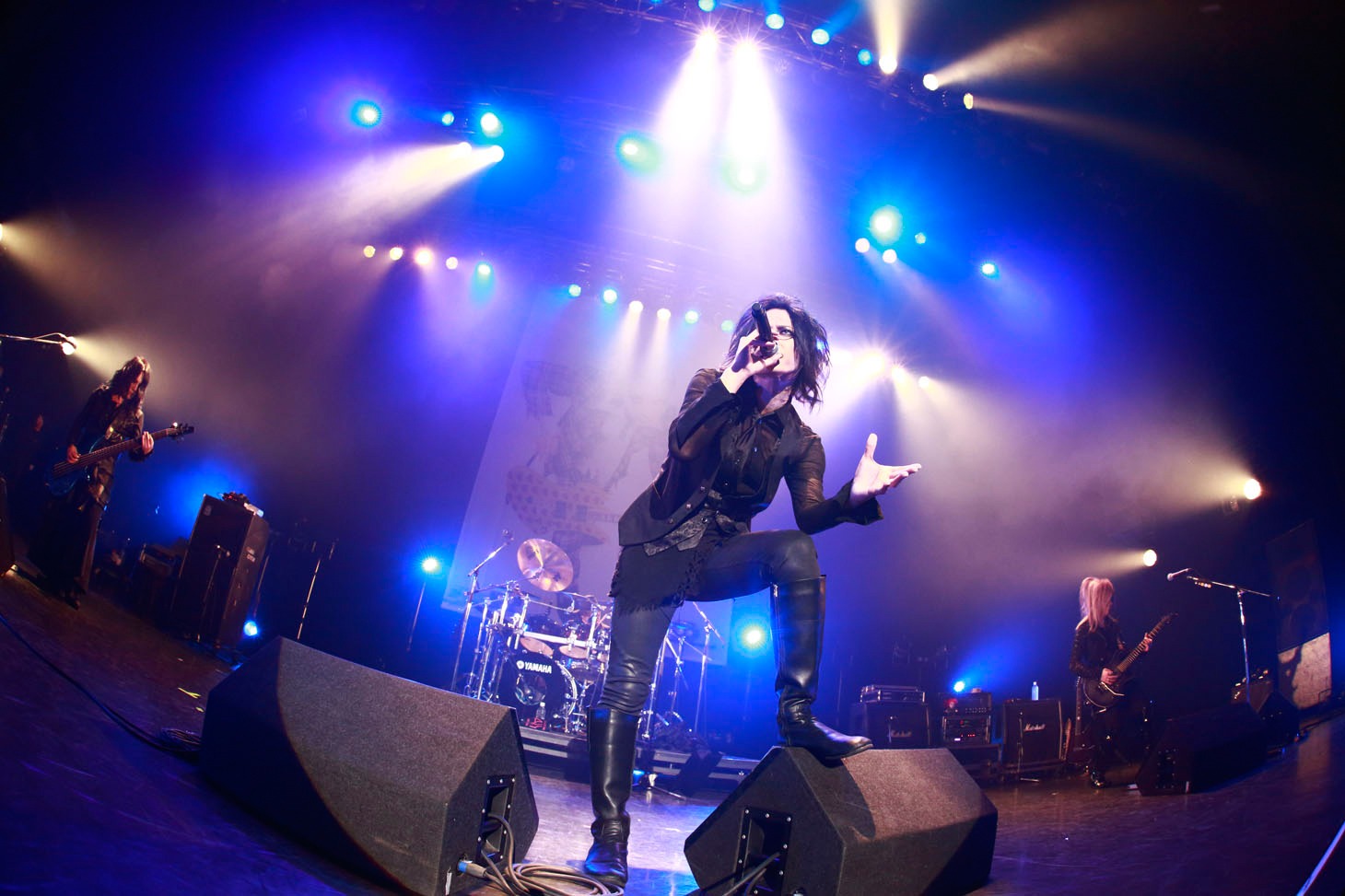 defspiral(c)HEADWAX ORGANIZATION CO.,LTD.（Photo by nonfix creative［HIROYUKI UENO / HITOMI KATADA］）