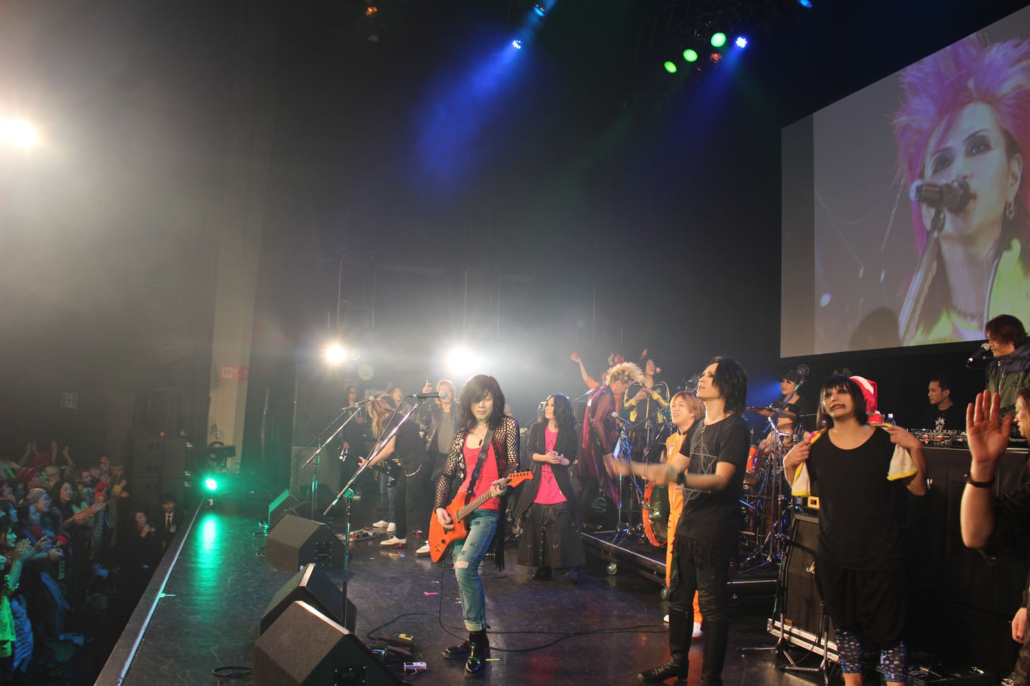 hideバンドセッションの様子。(c)HEADWAX ORGANIZATION CO.,LTD.（Photo by nonfix creative［HIROYUKI UENO / HITOMI KATADA］）