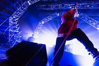 ミオヤマザキ「ミオヤマザキ2017全国ワンマンツアー『Contagion』」の様子。