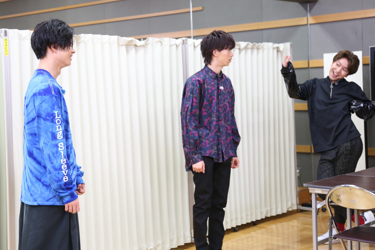 左からカイ、リョウガ、おどけるコーイチ。