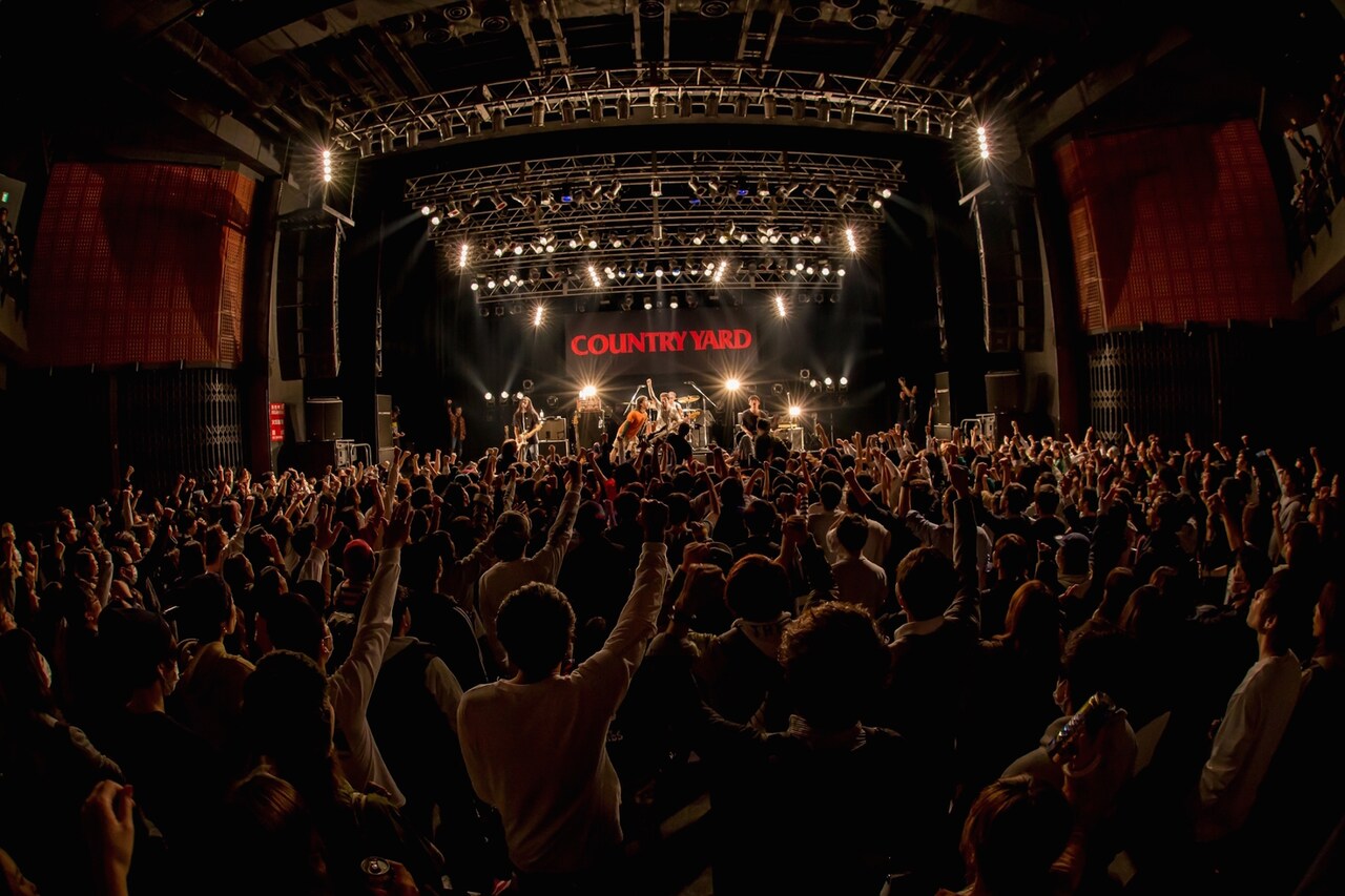 「COUNTRY YARD presents TOUR 2017 -THIS IS COUNTRY YARD- TOUR FINAL ONEMAN」の様子。（Photo by Takashi “TAKA” Konuma）