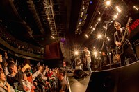 「COUNTRY YARD presents TOUR 2017 -THIS IS COUNTRY YARD- TOUR FINAL ONEMAN」の様子。（Photo by Takashi “TAKA” Konuma）