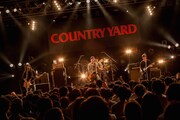 「COUNTRY YARD presents TOUR 2017 -THIS IS COUNTRY YARD- TOUR FINAL ONEMAN」の様子。（Photo by Takashi “TAKA” Konuma）