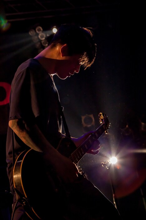 Yu-ki Miyamoto（G, Cho）（Photo by Takashi “TAKA” Konuma）