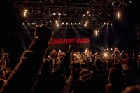 「COUNTRY YARD presents TOUR 2017 -THIS IS COUNTRY YARD- TOUR FINAL ONEMAN」の様子。（Photo by Takashi “TAKA” Konuma）