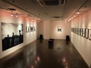 「Ling tosite sigure 15th anniversary Pop-Up Gallery」の様子。