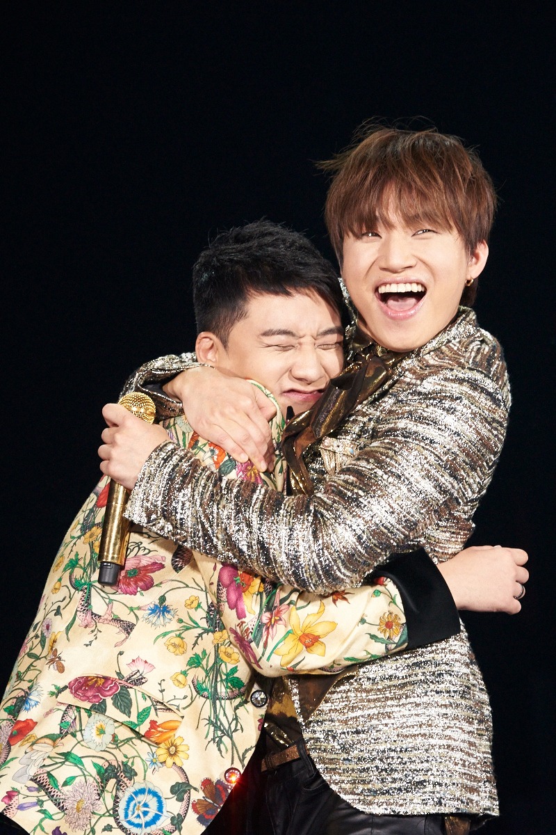 V.IとD-LITE。