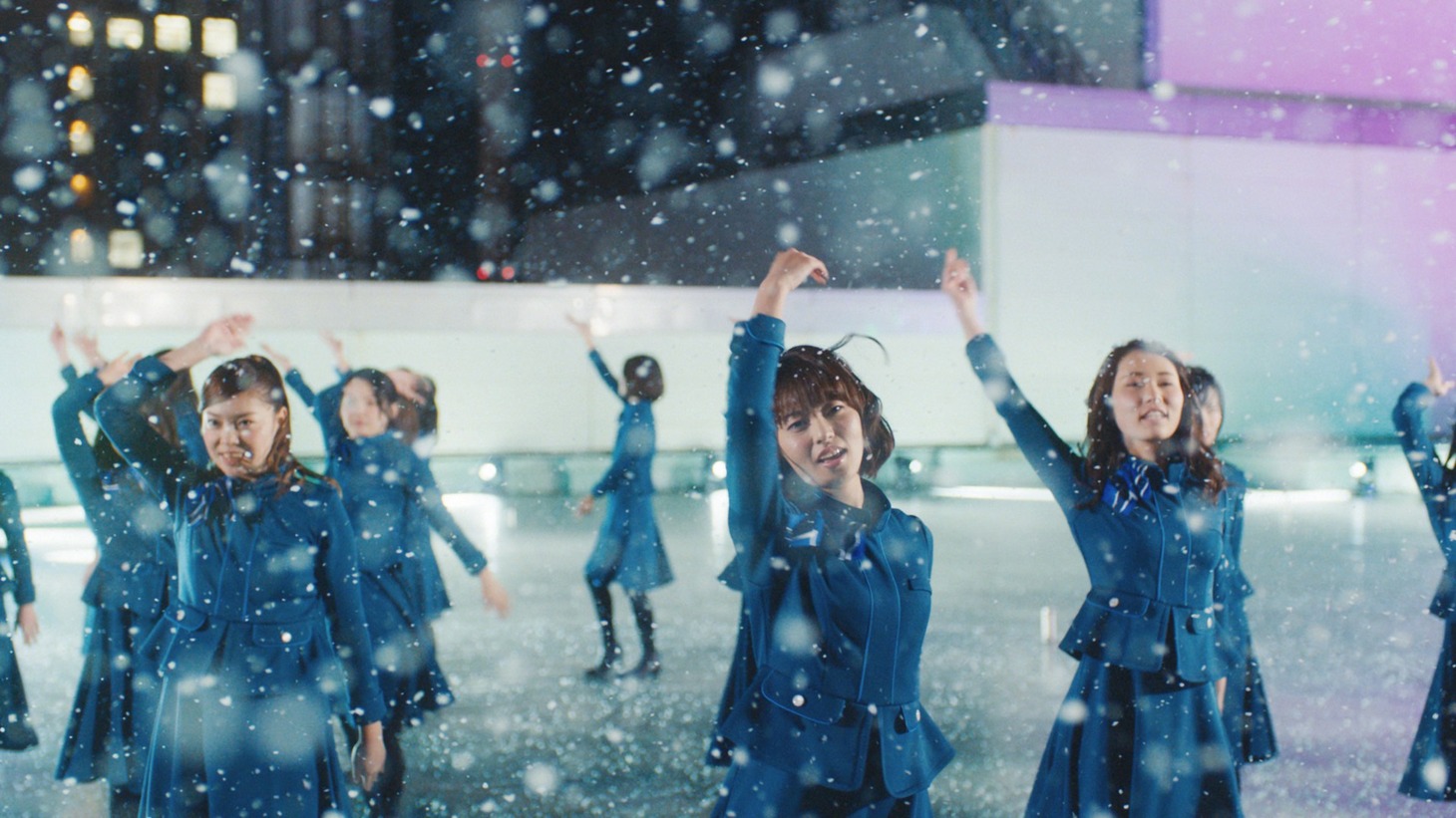 東池袋52「雪セゾン」のワンシーン。