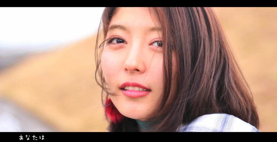 J☆Dee'Z「横浜ラブストーリー」ミュージックビデオのワンシーン。