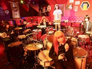 ゆるめるモ!と加藤マニ。