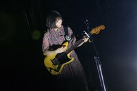 たかはしほのか（Vo, G）