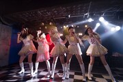 ベイビーレイズJAPAN「EMOTIONAL IDOROCK FES. 2017～乙女にくびったけ！～」東京・新宿LOFT 公演の様子。（写真提供：レプロエンタテインメント）