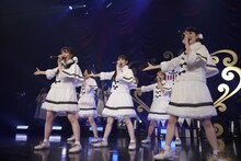 チームしゃちほこ「出張！冬の台場クリスマスライブ」の様子。