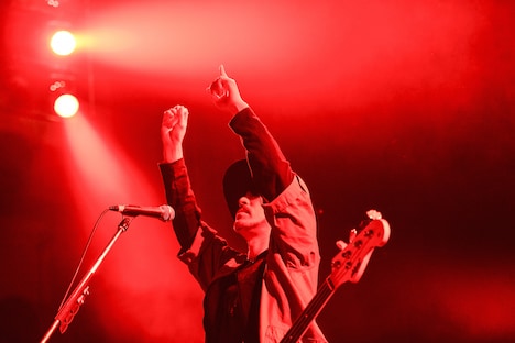 LOW IQ 01（撮影：橋本塁[SOUND SHOOTER]）