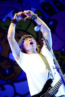 難波章浩（Vo, B）（Photo by Takashi “TAKA” Konuma）