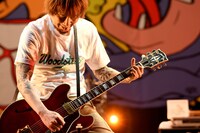 横山健（G, Vo）（撮影：半田安政[Showcase]）