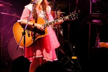 コレサワ（撮影：小坂茂雄）