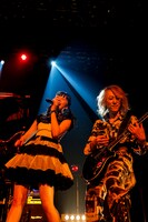 左からFUMIKA、A・O・I（G）。