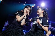 左からNANASE、FUMIKA。（写真提供：エイトワン）