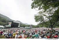 今年行われた「FUJI ROCK FESTIVAL'17」よりGREEN STAGEの様子。
