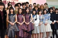 「第59回 日本レコード大賞」受賞者会見の様子。