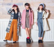 左から伊藤小春（ふわふわ）、奥田こころ、岡崎百々子（さくら学院）。