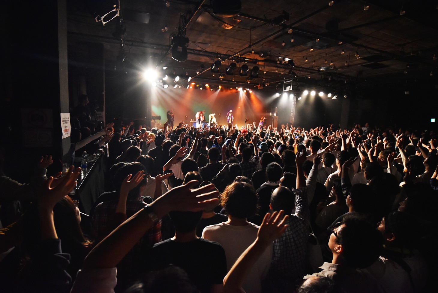 「lyrical school one man live 2017 "TAKE ME OUT"」の様子。