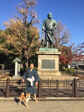 西郷隆盛の銅像とレキシ、ツン。