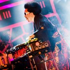 フジ「次ナルTV」“ユースケサンタ”がレキシの大阪城&武道館ライブをプレゼント