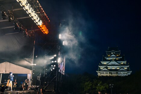 「お城でライブができる喜びを皆で分かちあおう ～あれ？大阪、いつの陣？～」の様子。