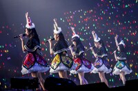 ももいろクローバーZ（Photo by HAJIME KAMIIISAKA+Z）