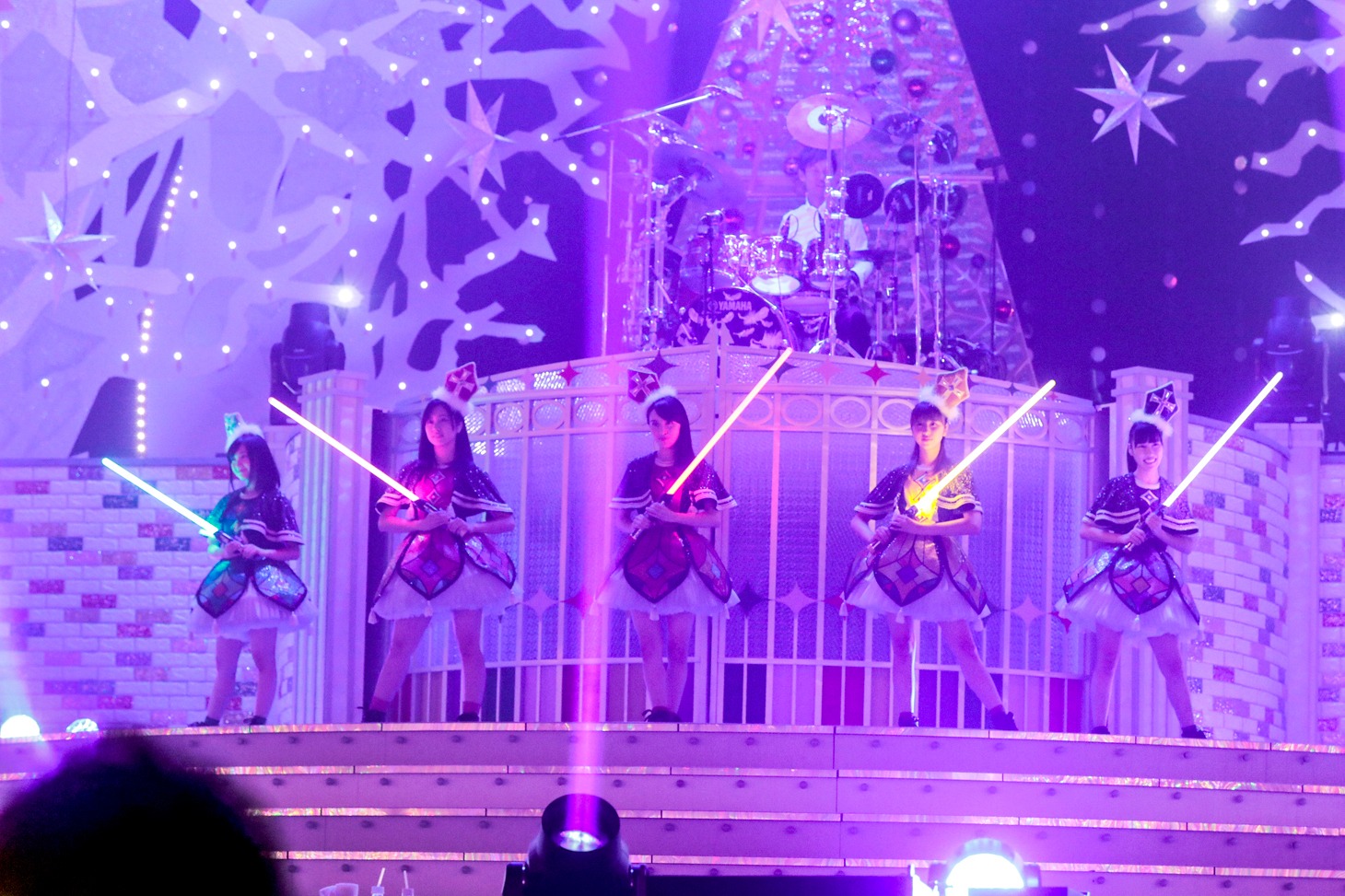 ももいろクローバーZ（Photo by HAJIME KAMIIISAKA+Z）