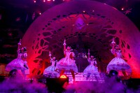 ももいろクローバーZ（Photo by HAJIME KAMIIISAKA+Z）