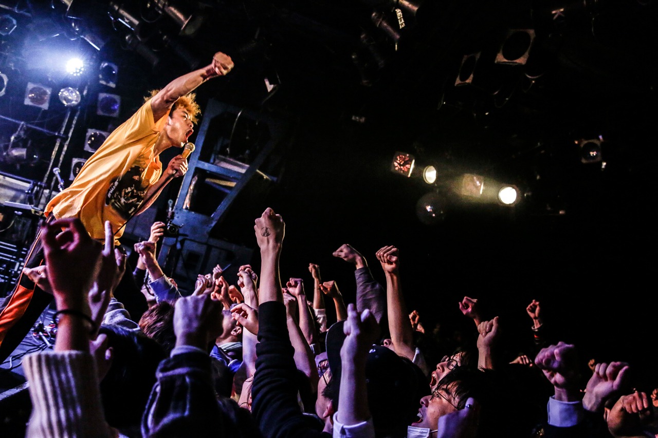 山ちゃん（Vo, B, Key）（Photo by yuka jonishi）
