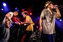 どついたるねん「どついたるねん シングル発売記念 渋谷クアトロ無料ライブ ～ガチ☆BOY～」の様子。（Photo by yuka jonishi）