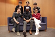 ゴスペラーズとパトリック“ジェイ キュー”スミス。