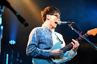 桃野陽介（G, Vo）