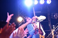 桃野陽介（G, Vo）