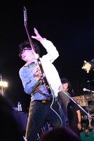 桃野陽介（G, Vo）