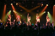 「JOYSOUND presents 妄想キャリブレーション 47都道府県ツアー ~大声出そうぜ。MOSO MAX~ supported by 楽天チケット」大阪・OSAKA MUSE公演の様子。(撮影:田浦ボン)