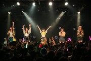 「JOYSOUND presents 妄想キャリブレーション 47都道府県ツアー ~大声出そうぜ。MOSO MAX~ supported by 楽天チケット」大阪・OSAKA MUSE公演の様子。(撮影:田浦ボン)