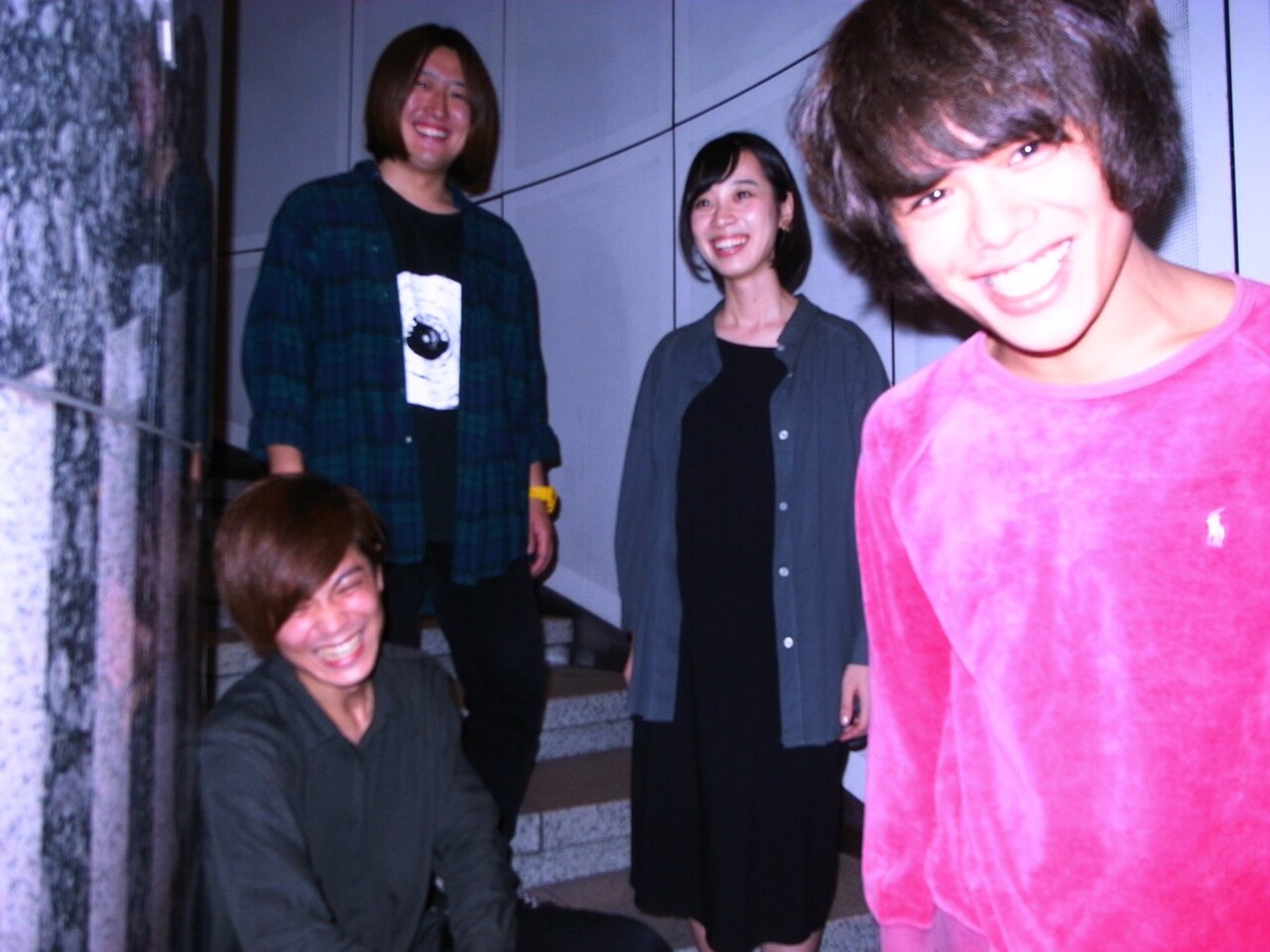 余命百年が3曲入りシングル「僕は背後霊」、知久寿焼ら迎えた自主企画も