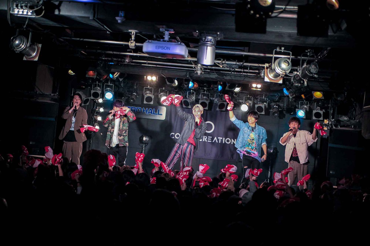 「COLOR CREATION 1st ONEMAN LIVE "ROAD TO MAJOR DEBUT."」の様子。